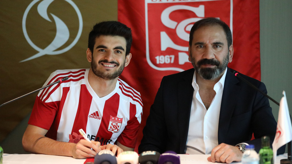 Fatih Aksoy imzaladı! Sözleşmede ilginç detay