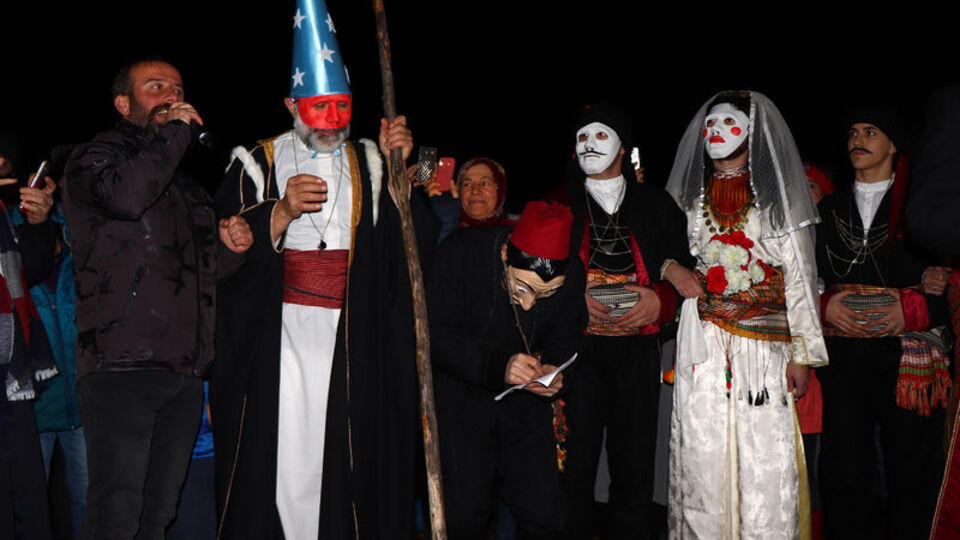 Yunan turistlerden Trabzon'da 'Kalandar' kutlaması