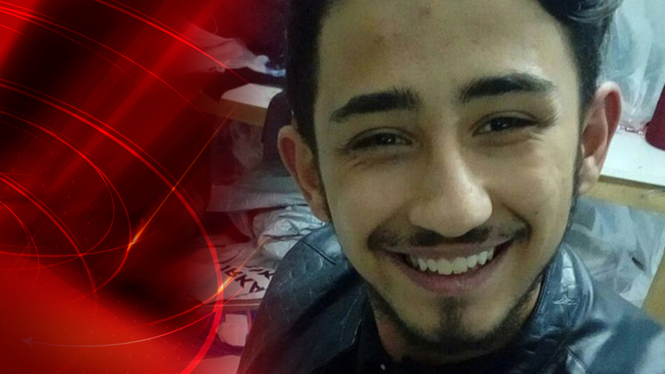 Çocukluk arkadaşını kalbinden bıçakladı