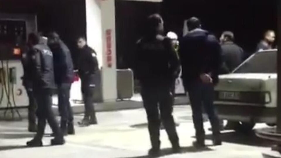 Silah çektiği otobüstekiler polis çıktı