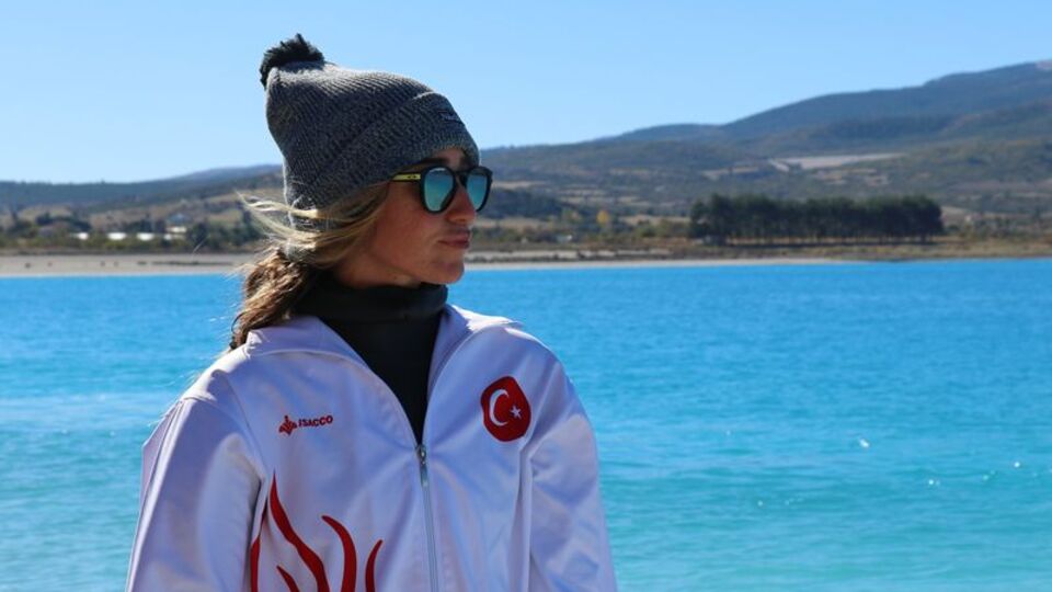 Dünya dalış rekortmeni Antartika sularına dalacak
