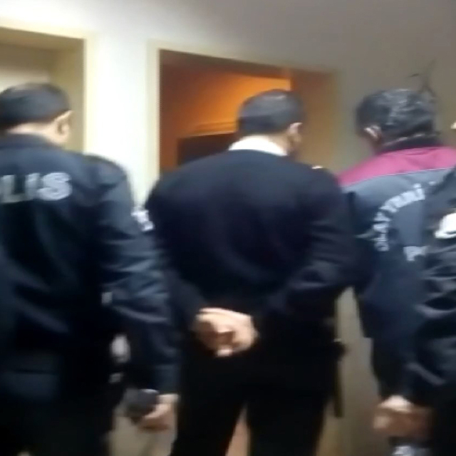 17 yaşındaki çocuk karın ağrısı şikâyetiyle hastaneye gitti... Çığlığa koşanlar şoke oldu