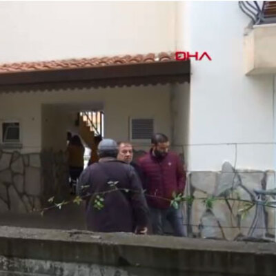 Banyo kapısını açtı dehşete düştü!