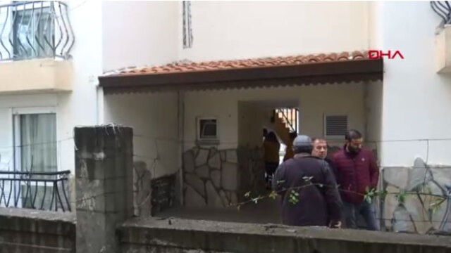 Banyo kapısını açtı dehşete düştü!