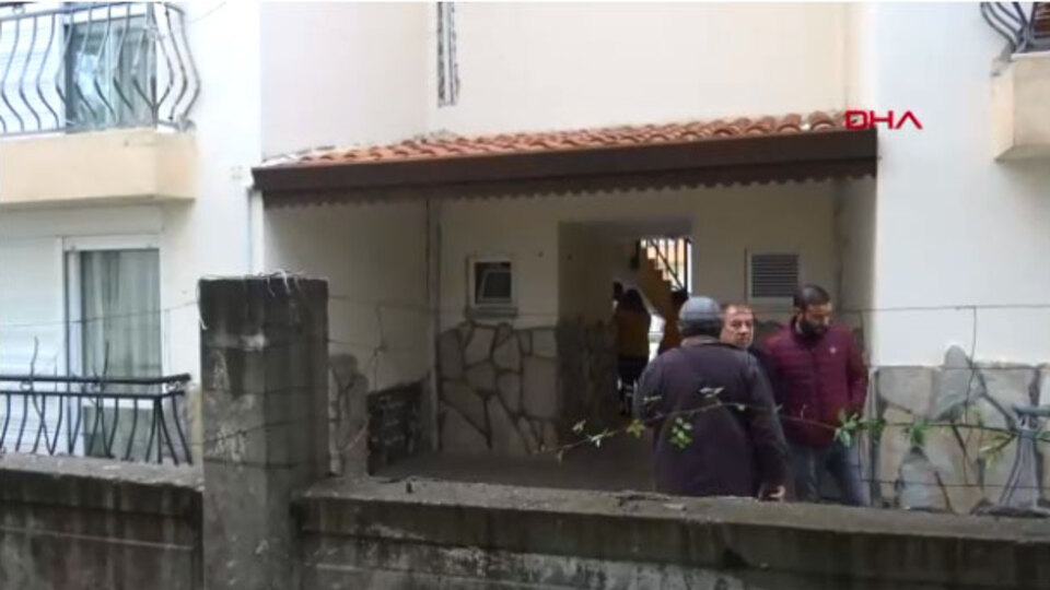 Banyo kapısını açtı dehşete düştü!