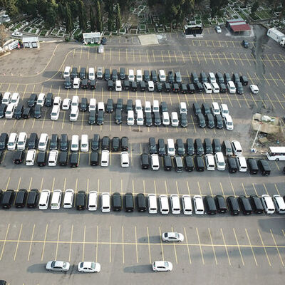 İstanbul'da otoparklar Uber araçlarıyla doldu
