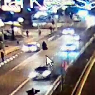 Taksiciye parayı uzatınca her şey ortaya çıktı