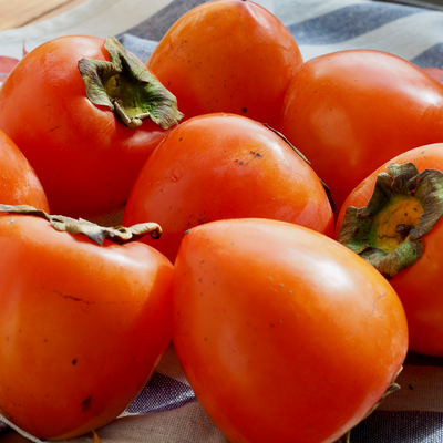 Hurmayı çekirdekleriyle yiyince...