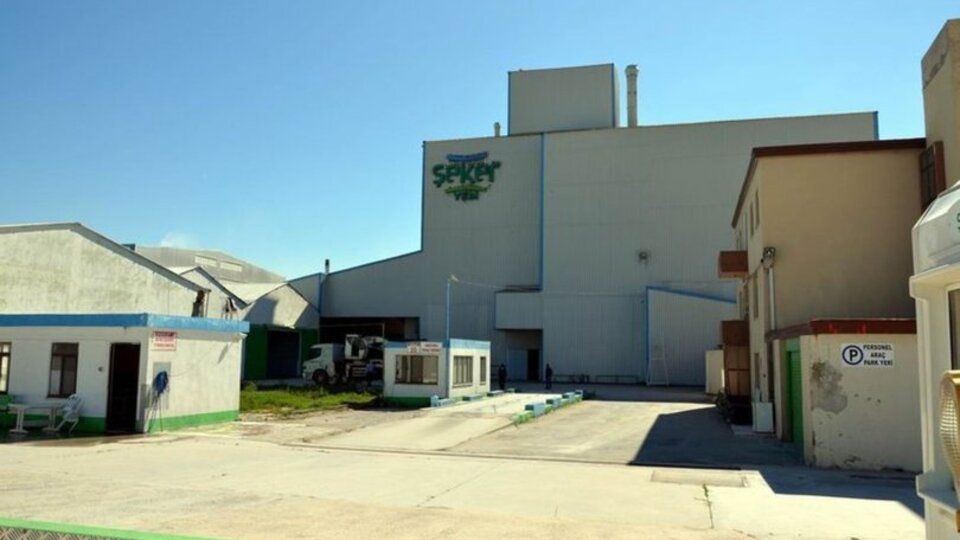 Şeker Piliç'in sahibi ve oğlu tutuklandı