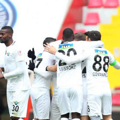 Akhisar avantajı kaptı