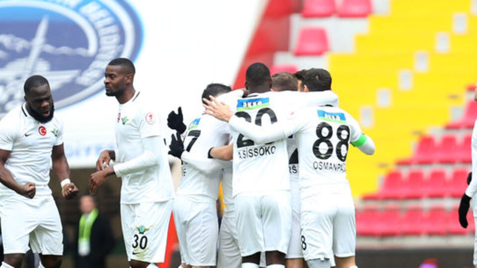 Akhisar avantajı kaptı