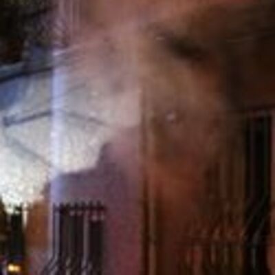 İki çocuk evde yalnızdı, itfaiye son anda yetişti...