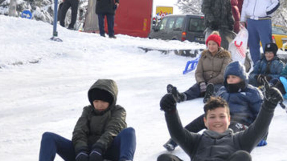 Bugün okullar tatil mi?