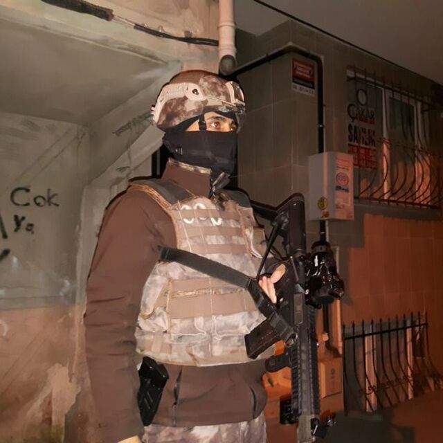 İstanbul'da eş zamanlı operasyon: Gözaltılar var