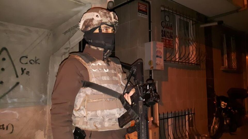 İstanbul'da eş zamanlı operasyon: Gözaltılar var