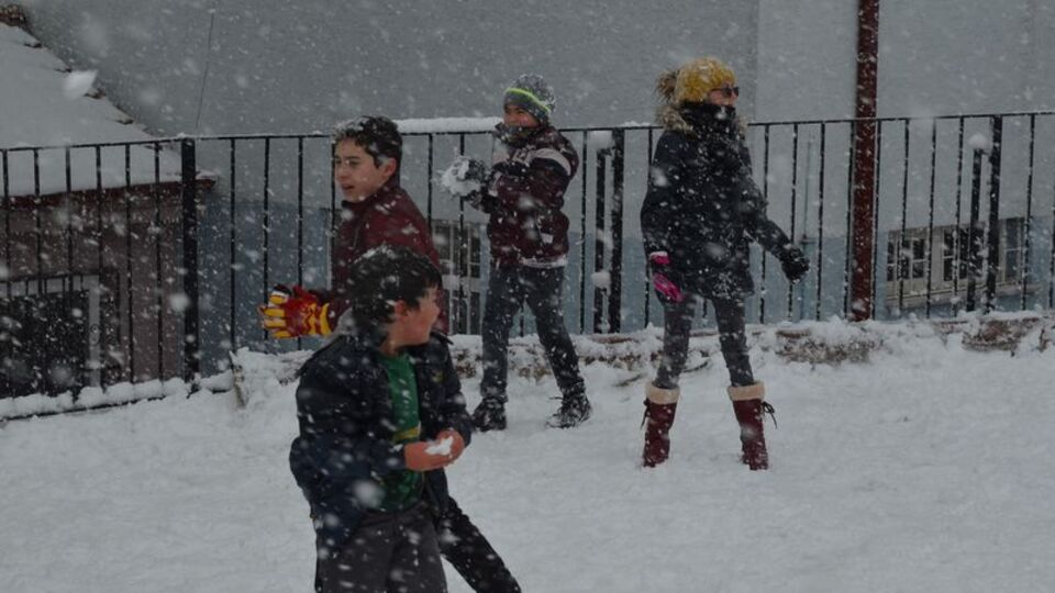 Bursa'nın 7 ilçesinde okullara kar tatili