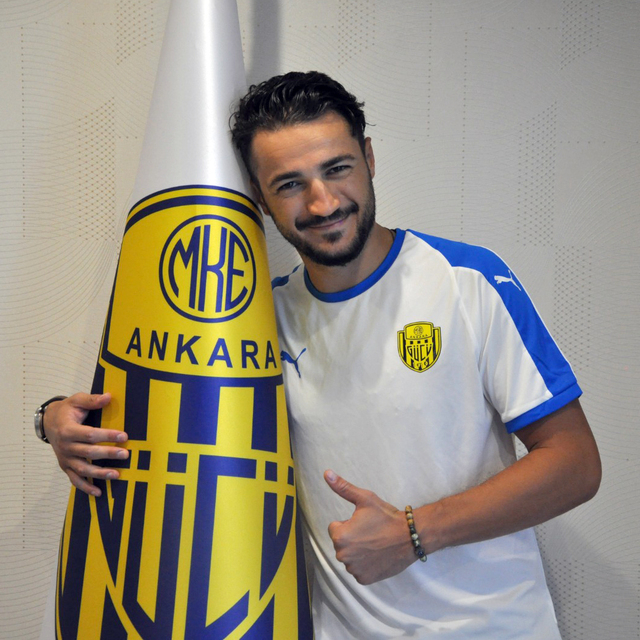 Erdem Şen Chaves'e transfer oldu