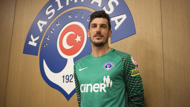 Paşa'dan 4. transfer!