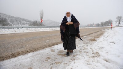 85 yaşındaki Şahizar Nine'nin azmi takdir topladı