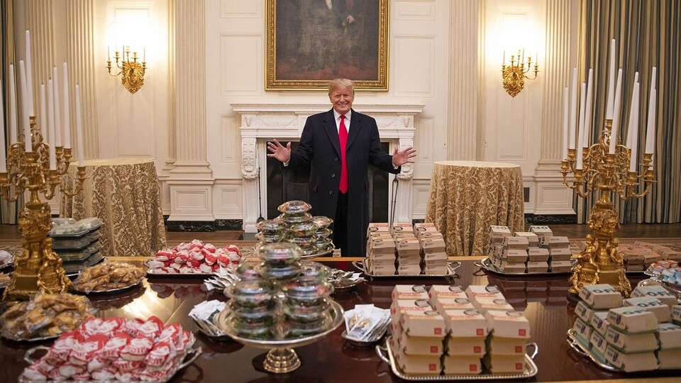 Trump'la alay ettiler: Elimizde hamberder kalmadı!