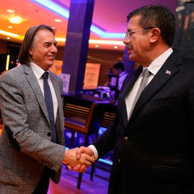 'İzmir’in bir hikayeye, bir de deliye ihtiyacı var, o deli de benim'