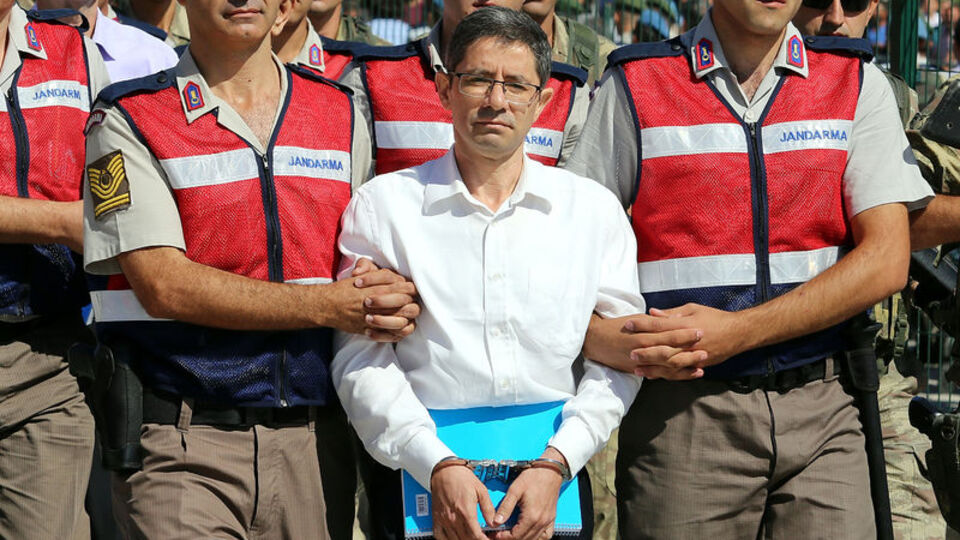 Kemal Batmaz Adil Öksüz'ü 'tanımadı'!