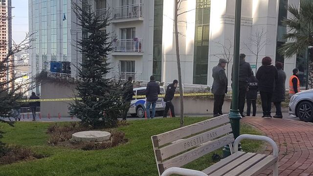 Esenyurt'ta bir sitenin çöpünde mühimmat bulundu