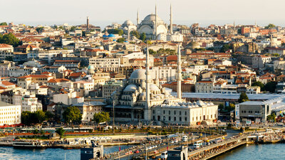 İstanbul hangi 7 tepe üzerine kuruldu?