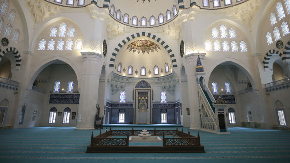 Ankara Cuma namazı saati kaçta?