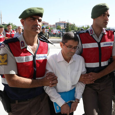 Sivil imam Batmaz’dan ilginç FETÖ elebaşı savunması: Tanımıyorum ama darbe ile irtibatı yok