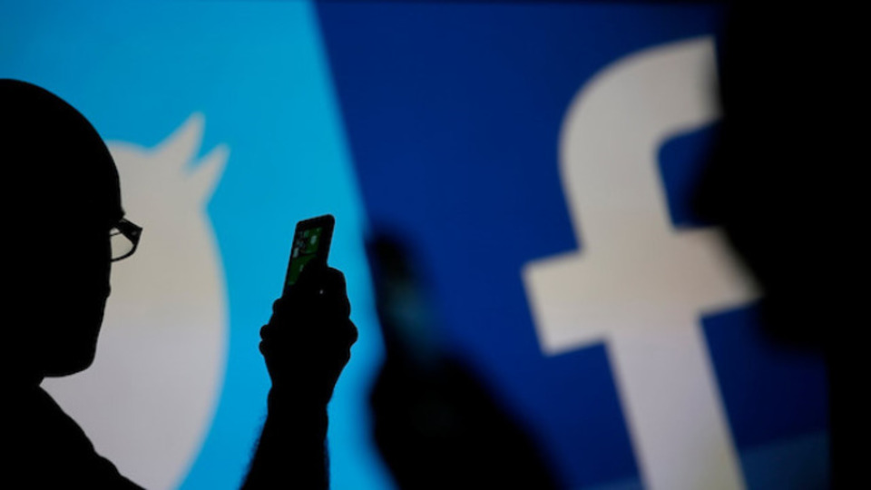 Twitter ve Facebook'a idari işlem başlatıldı