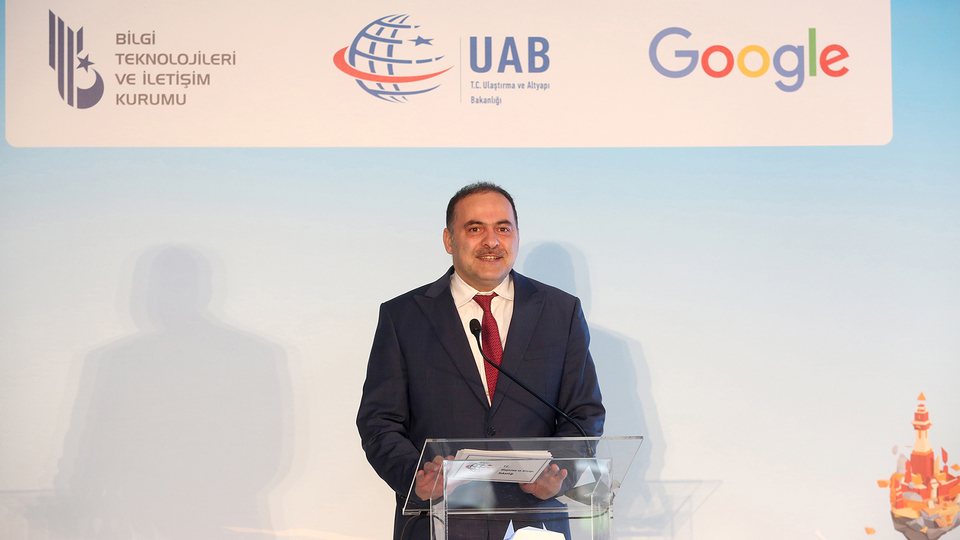 Ulaştırma ve Altyapı Bakan Yardımcısı Sayan'dan AKK ve hotspot açıklaması