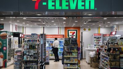 Japonya'da 24 saat açık marketlerde porno dergi satışı yapılmayacak