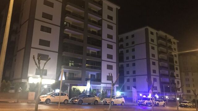 7'nci kattan düşen üniversite öğrencisi kurtarılamadı