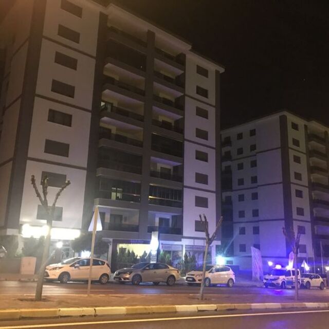7'nci kattan düşen üniversite öğrencisi kurtarılamadı