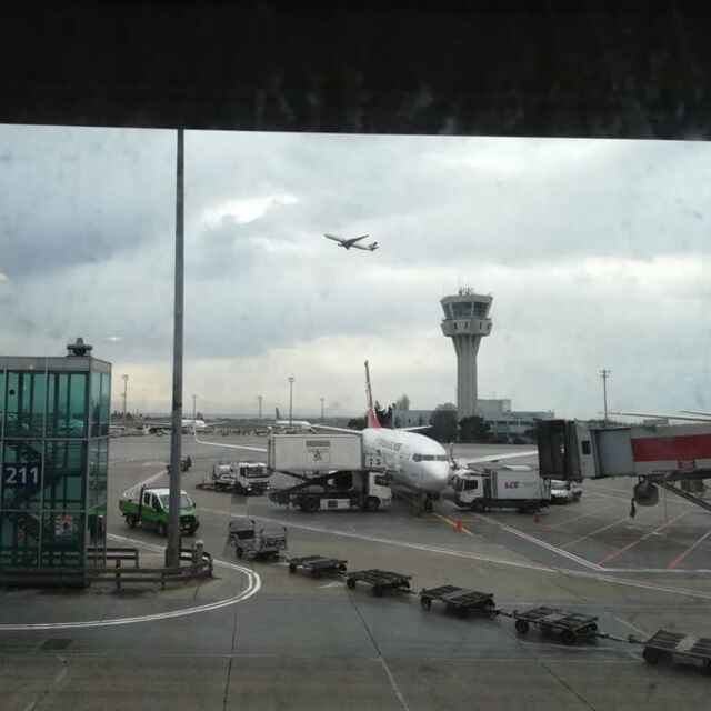 Pilotların zor anları! Peş peşe pas geçtiler...