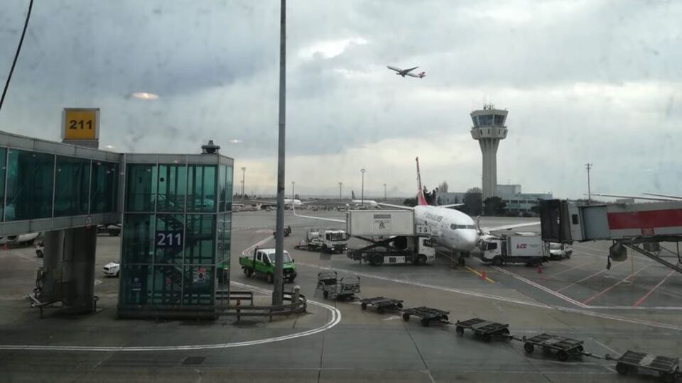 Pilotların zor anları! Peş peşe pas geçtiler...