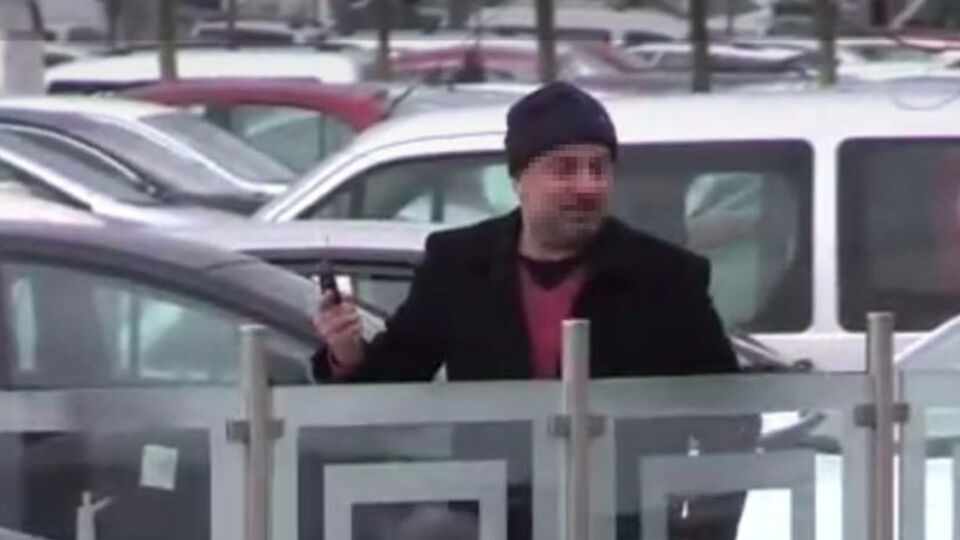 Belediye binasında silahlı dehşet!