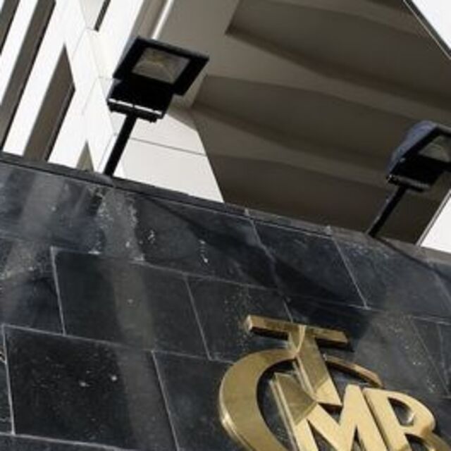 Finansal koşullarda sıkılığın etkisiyle yavaşlama sürüyor