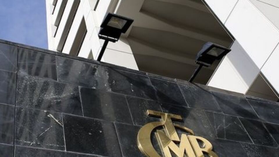 Finansal koşullarda sıkılığın etkisiyle yavaşlama sürüyor