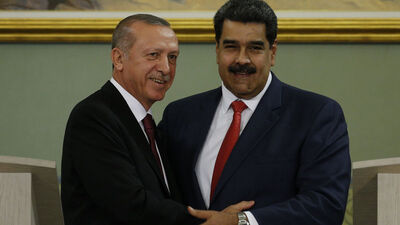 "Maduro kardeşim! Dik dur, yanındayız"