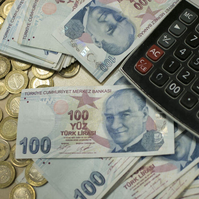 Kredi faizleri 3 ayda yaklaşık 10 puan geriledi