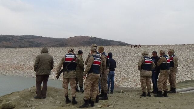Afrin Çayı'na giren profesyonel dalgıç kayboldu