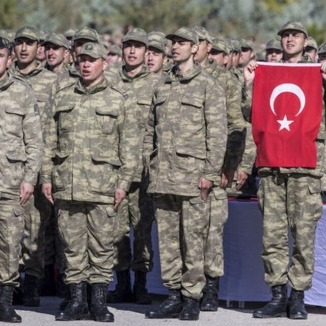 Askerlik düşüyor mu? Tek tip askerlik gelecek mi?
