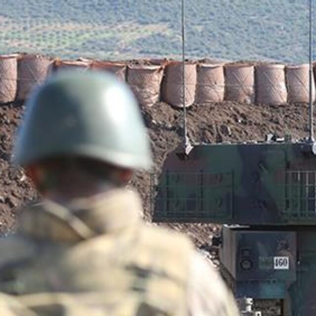 TSK, Suriye'de YPG/PKK'lı teröristleri obüslerle vurdu