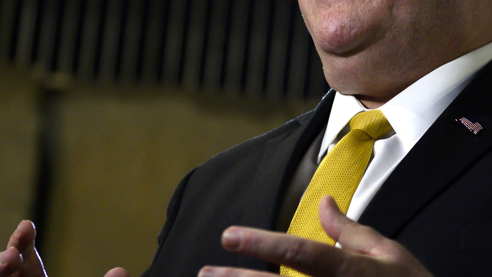 Pompeo: Venezuela'dan diplomatlarımızı çekmeyeceğiz