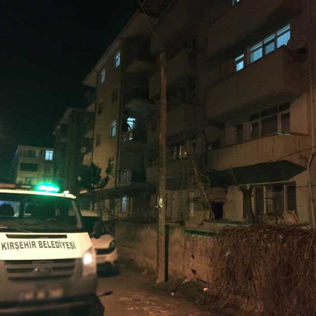 Afgan kadın evinde ölü bulundu