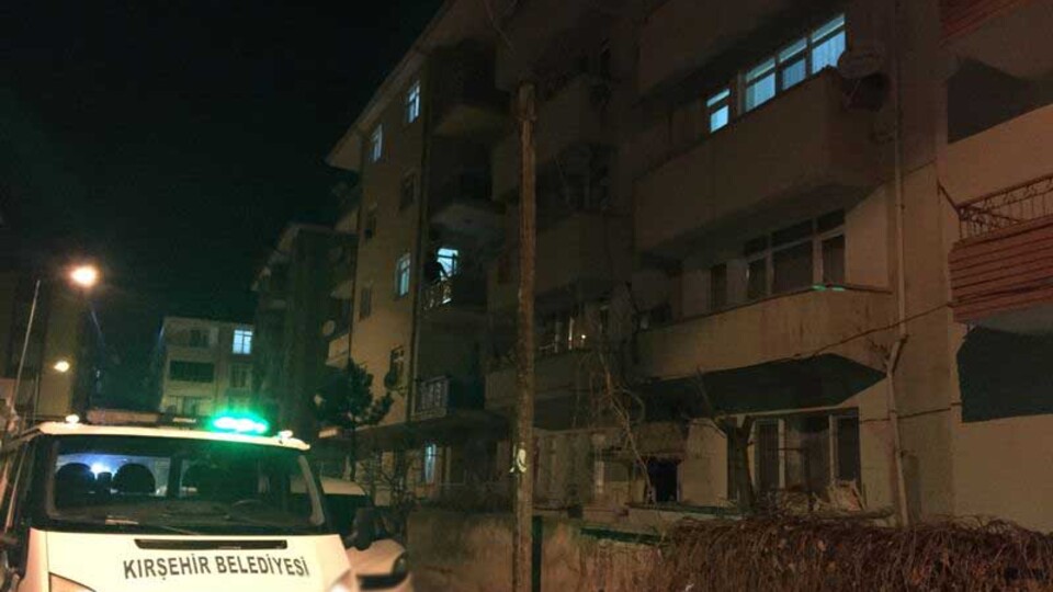 Afgan kadın evinde ölü bulundu