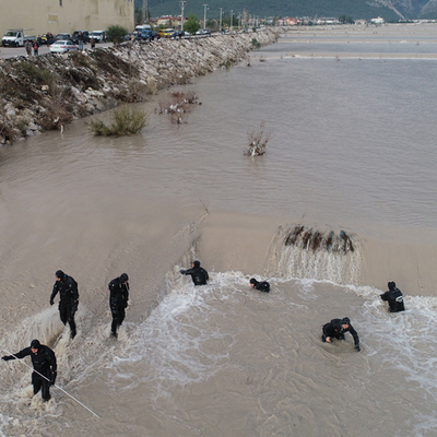 Dün faciayı yaşayan Antalya her yerde Buse'yi arıyor