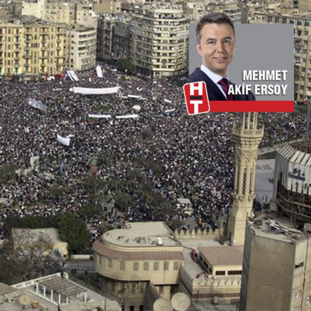 8. yılında devrimin ve darbenin meydanı Tahrir